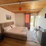 Nili 아파트